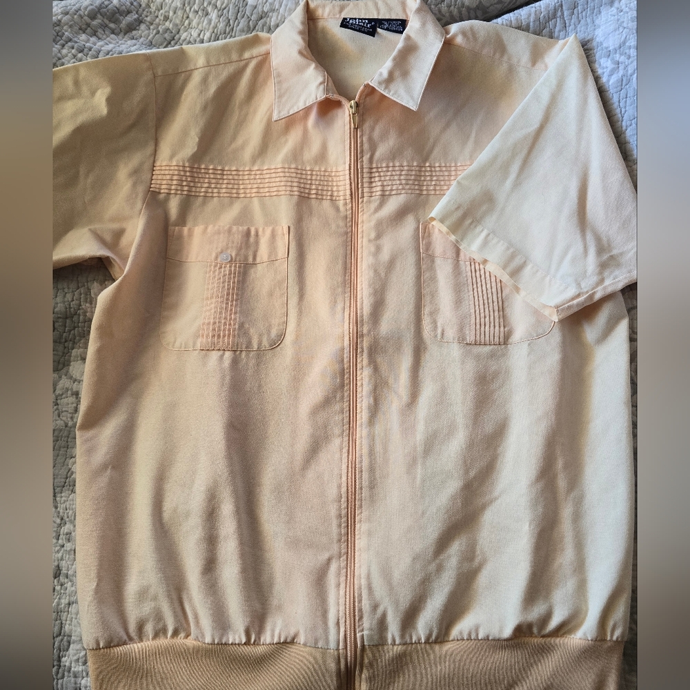Vintage John Blair shirt, zip up, peach, L, 2 pockets, great condition